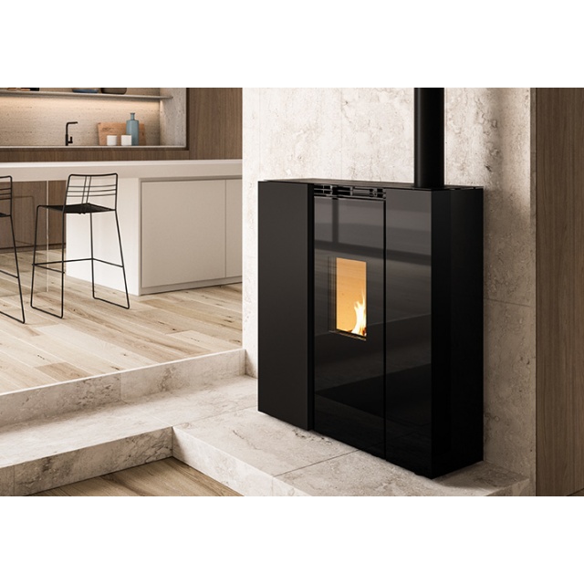 Soba pe peleti hidroventilata PALAZZETTI TIFFANY IDRO V21 TC US, dimensiuni 101 x 36 x 116 cm - 248 kg, culoare otel negru