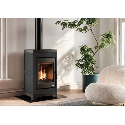 Soba pe lemne PALAZZETTI Charlotte 10G, dimensiuni 58 x 55 x 95 cm - 200 kg, culoare ceramica negru