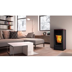 Sobă pe peleți EDILKAMIN Nara 7 Evo, putere utila 3/6.9 kW cu ieșire fum spate Ø 8 cm, ceramică ceramică bordeaux