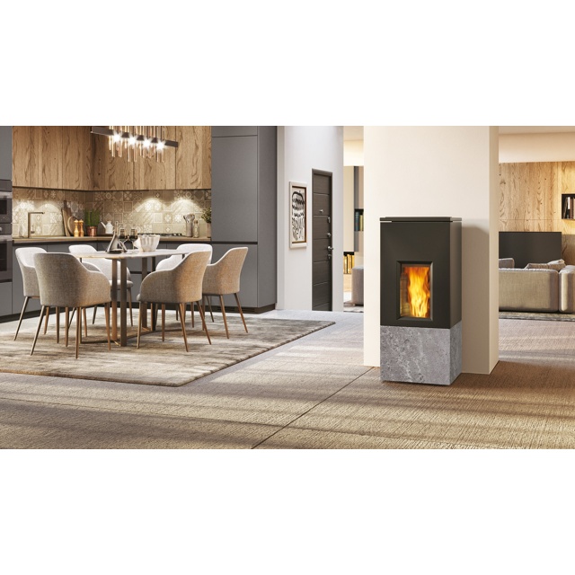 Sobă pe peleți EDILKAMIN Rise 9+ Evo, putere utila 3,7-9,5 kW cu ieșire fum spate Ø 8 cm, piatra vulcanica
