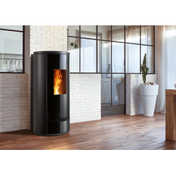 Soba pe peleți PIAZZETTA P220TFG, sticla frontala, clasa energetica A+ si putere nominala 3,3 - 8,5 kW