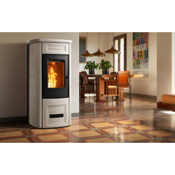Soba pe peleți PIAZZETTA P931 R, design clasic din majolica, clasa energetica A+ si putere nominala 3,8 - 11 kW