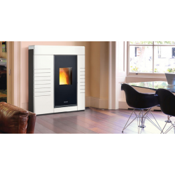 Soba pe peleți PIAZZETTA P934, profil subtire din majolica, clasa energetica A+ si putere nominala 4 - 8,5 kW