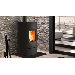 Soba pe lemne PIAZZETTA E520, placare din otel, clasa energetica A+ si putere nominala 6,5 kW