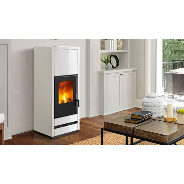 Soba pe lemne PIAZZETTA E928MB, placare din majolică si sistem BCS, clasa energetica A+ si putere nominala 5,5 - 11 kW