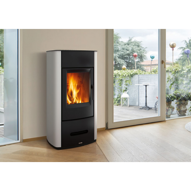 Soba pe lemne PIAZZETTA E928ST, placare din otel, clasa energetica A+ si putere nominala 5,5 - 11 kW
