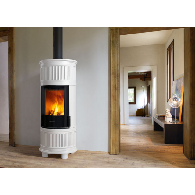 Soba pe lemne PIAZZETTA E929CBF, finisaj din majolică, clasa energetica A+ si putere nominala 7,9 kW