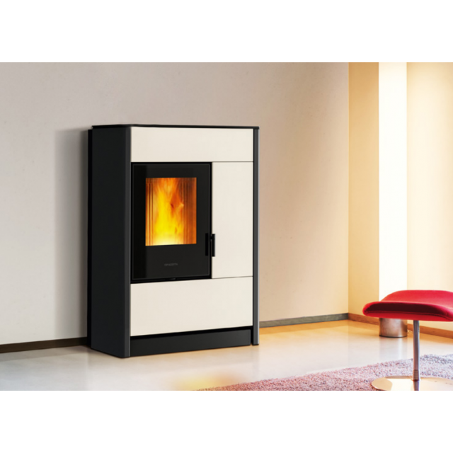 Sobă hibrid PIAZZETTA E228DSP, evacuare gaze- parte posterioara, clasa energetica A+ si putere nominala 8 kW
