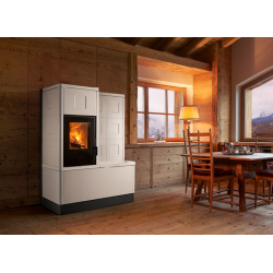 Sobă hibrid PIAZZETTA E228K, evacuare gaze- parte superioara, clasa energetica A+ si putere nominala 8 kW
