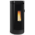 Soba pe peleti ermetica cu sistem de conducte NORDICA DEBBY PLUS EVO, putere 9.0 kW-N, culoare negru