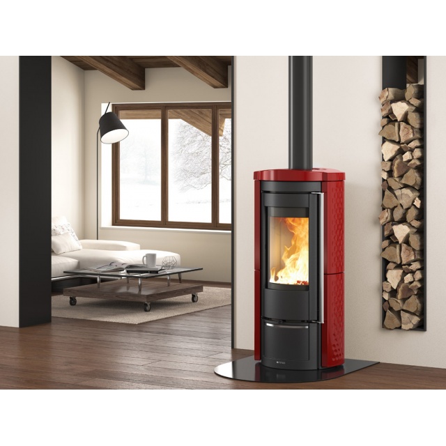 Soba cu lemne NORDICA LIÙ, putere 7.5 kW-N, culoare bordeaux